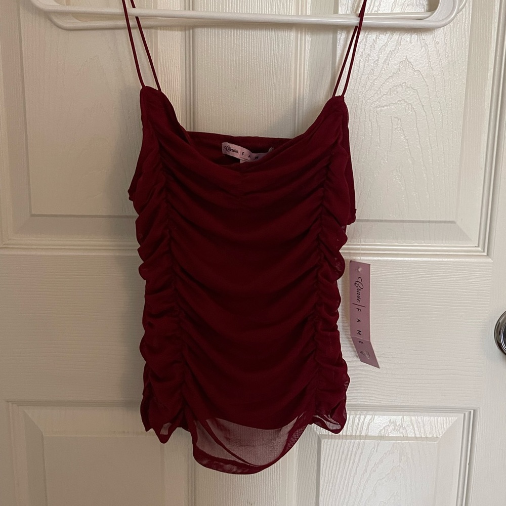Maroon mesh going out top